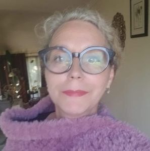 Meet your Posher, Héva